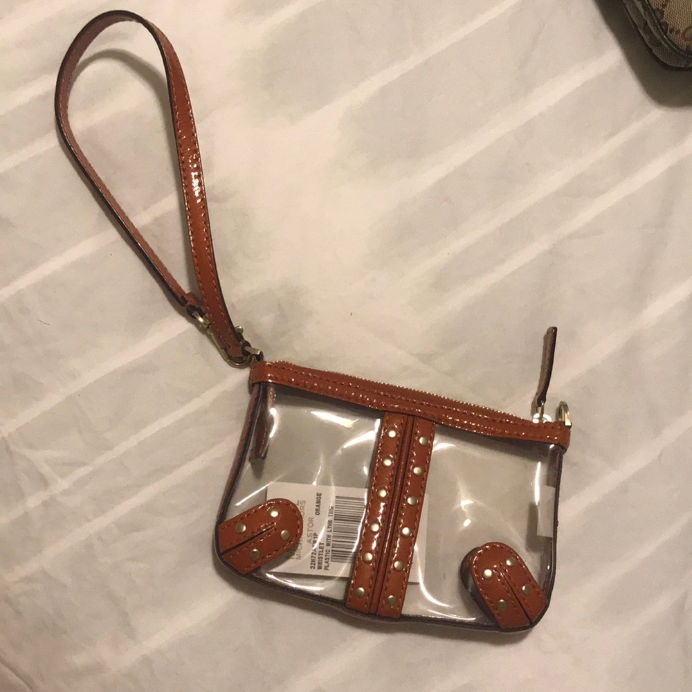 AUTHENTIC Michael Kors Wristlet